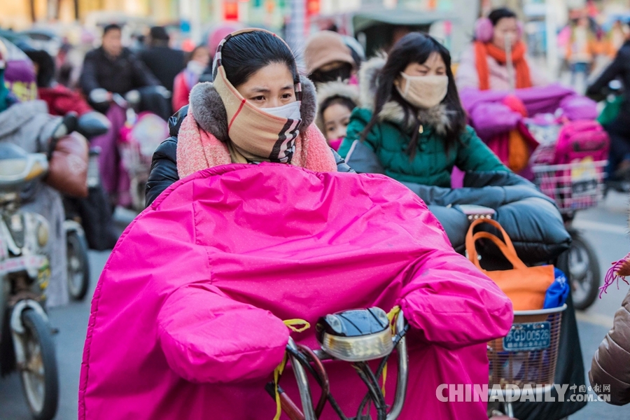 寒潮来袭，大风降温席卷全国，你准备好了吗？揭秘背后的真相与应对策略！