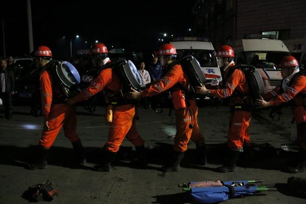 紧急关注四川筠连山体滑坡导致30余人失联——灾难背后的警示与思考