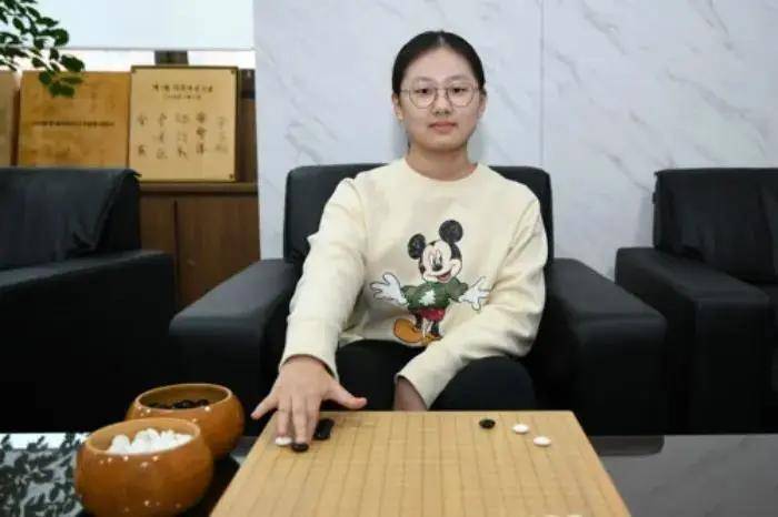 惊！19岁天才女棋手竟用AI作弊，8年禁赛背后藏着怎样的人性博弈？